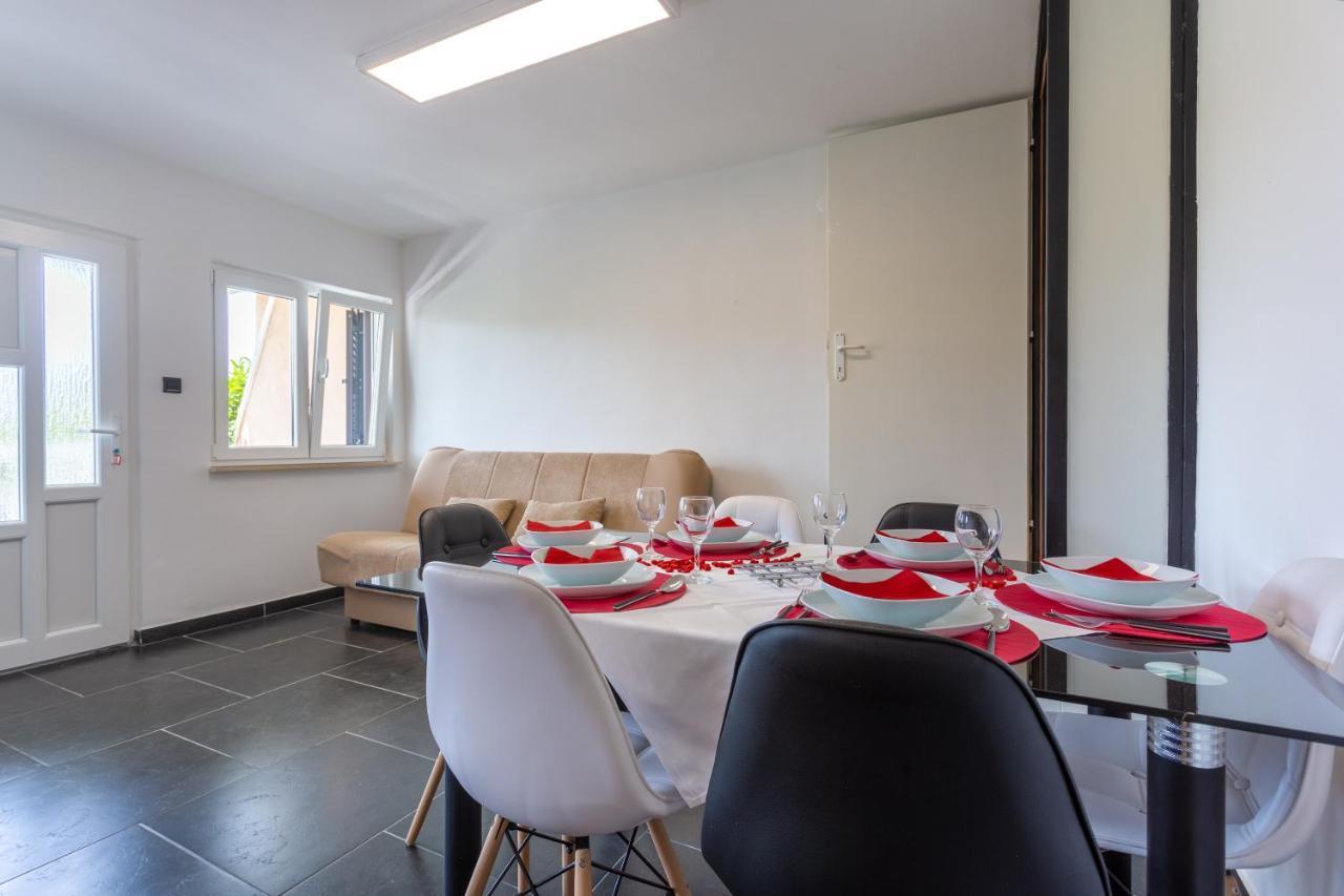 Smiljana Apartments Klimno Exterior photo